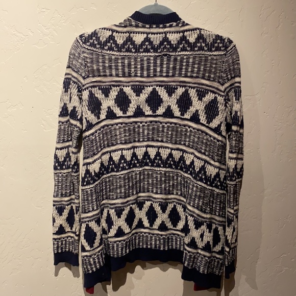 Hollister shirt and cardigan - Picture 3 of 6